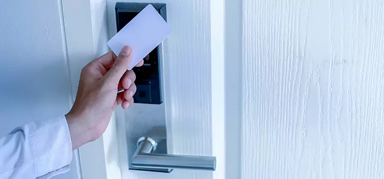 Why Choose Us for Your Keycard Lock Installation in Val-des-Monts, QC?
